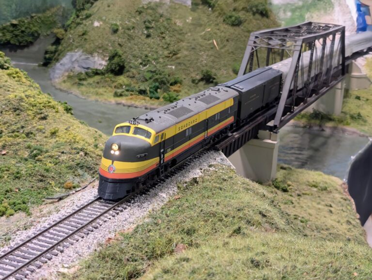 A Seaboard Air Line train crosses the Coosa River Bridge on Tom Gordon's railroad.